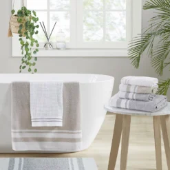 Sonoma Goods For Life® Spa Border Bath Towel -Sonoma Goods For Life Shop 4806942 ALT4